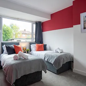 Sheldon House 3 Bed Cosy Nr Jlr & Nec Sheldon (West Midlands)